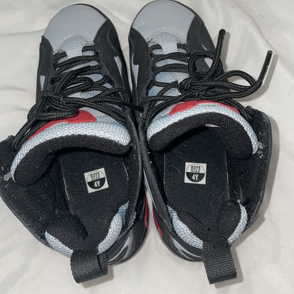 Jordan 7, size 4 youth - Picture 2 of 5